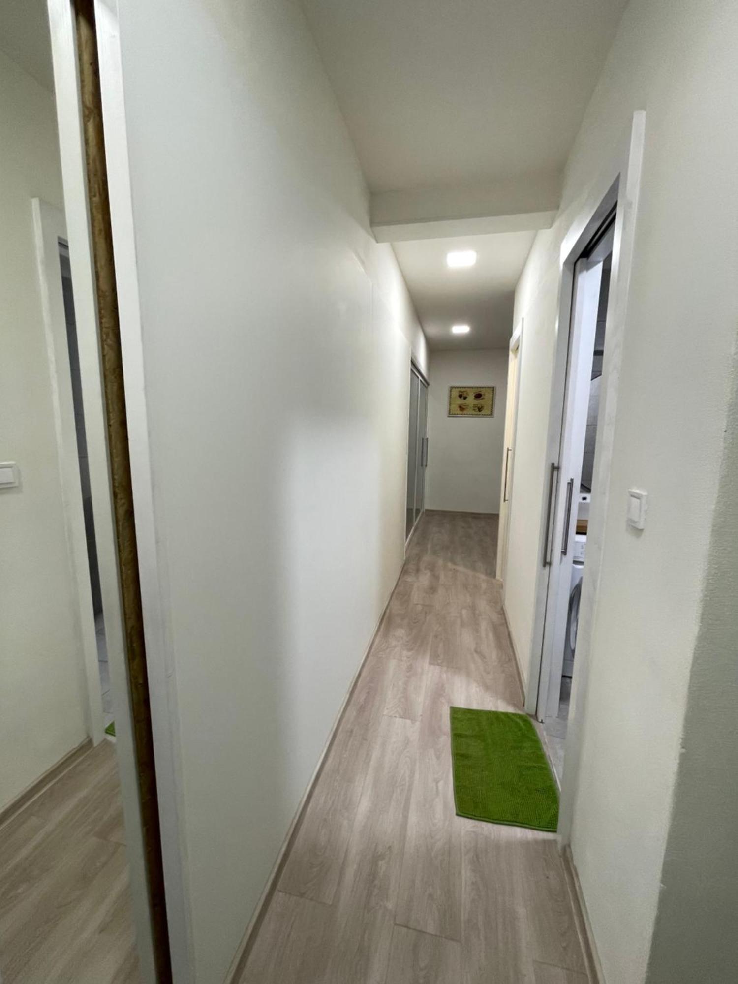Vintage Apartment Ostrava Center City Екстер'єр фото